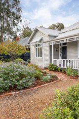 https://images.listonce.com.au/custom/160x/listings/29-green-street-ivanhoe-vic-3079/942/01691942_img_02.jpg?rTYNvCqvhds