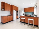 https://images.listonce.com.au/custom/160x/listings/29-helston-street-balwyn-north-vic-3104/564/01684564_img_04.jpg?TVDgZiwySh8