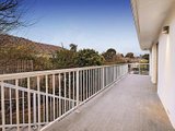 https://images.listonce.com.au/custom/160x/listings/29-helston-street-balwyn-north-vic-3104/564/01684564_img_08.jpg?kJ6JGW7_91M