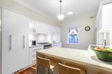 https://images.listonce.com.au/custom/160x/listings/29-hoddle-street-essendon-vic-3040/402/01033402_img_06.jpg?SyFBIUcinOs