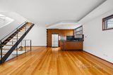 https://images.listonce.com.au/custom/160x/listings/29-howard-street-richmond-vic-3121/527/01609527_img_01.jpg?tF1CzLqxqxs