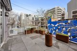 https://images.listonce.com.au/custom/160x/listings/29-howard-street-richmond-vic-3121/527/01609527_img_08.jpg?tW1-X15HdZY