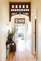 https://images.listonce.com.au/custom/160x/listings/29-jackson-street-northcote-vic-3070/607/00721607_img_11.jpg?RDFJvwWEw44