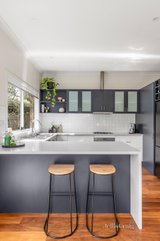 https://images.listonce.com.au/custom/160x/listings/29-keiller-avenue-parkdale-vic-3195/979/01466979_img_04.jpg?0y3CK_YxX8I