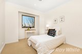 https://images.listonce.com.au/custom/160x/listings/29-kingswood-rise-box-hill-south-vic-3128/867/01660867_img_07.jpg?Vs5_MiTPC-4