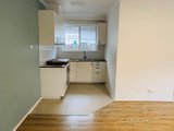 https://images.listonce.com.au/custom/160x/listings/29-larnoo-avenue-brunswick-west-vic-3055/573/01598573_img_06.jpg?1kKkcoHkS4c