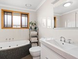 https://images.listonce.com.au/custom/160x/listings/29-latrobe-street-bulleen-vic-3105/678/01732678_img_08.jpg?ukxpBlxQN1s