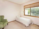 https://images.listonce.com.au/custom/160x/listings/29-layton-crescent-newtown-vic-3220/203/01699203_img_13.jpg?I5vX0TWLnCk