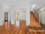 https://images.listonce.com.au/custom/160x/listings/29-leigh-road-croydon-vic-3136/661/01525661_img_09.jpg?P_YKL8PJeXw