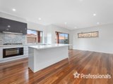 https://images.listonce.com.au/custom/160x/listings/29-leigh-road-croydon-vic-3136/661/01525661_img_13.jpg?6To6OK4kAi0