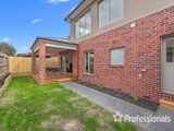 https://images.listonce.com.au/custom/160x/listings/29-leigh-road-croydon-vic-3136/661/01525661_img_24.jpg?TEU6t3xIsR0