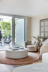 https://images.listonce.com.au/custom/160x/listings/29-macfarlan-street-south-yarra-vic-3141/519/01748519_img_04.jpg?unK1yw9fkhg