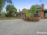 https://images.listonce.com.au/custom/160x/listings/29-mangans-road-lilydale-vic-3140/779/01525779_img_03.jpg?ovtXDLFI-30