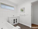 https://images.listonce.com.au/custom/160x/listings/29-mangans-road-lilydale-vic-3140/779/01525779_img_17.jpg?VuM2K10Z7QE