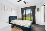 https://images.listonce.com.au/custom/160x/listings/29-maxwell-street-cardigan-vic-3352/262/01365262_img_12.jpg?_Pq_v7cxMsU