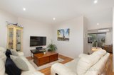 https://images.listonce.com.au/custom/160x/listings/29-menarra-street-strathmore-vic-3041/911/00913911_img_05.jpg?tUHoJ947sLA