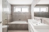 https://images.listonce.com.au/custom/160x/listings/29-morello-circle-doncaster-east-vic-3109/830/01716830_img_06.jpg?5f9kAdD6DEU