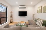 https://images.listonce.com.au/custom/160x/listings/29-newman-road-croydon-vic-3136/056/01954056_img_02.jpg?PmpffIYFl_4