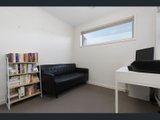 https://images.listonce.com.au/custom/160x/listings/29-newport-drive-mulgrave-vic-3170/327/01950327_img_05.jpg?sXwP3PW__So