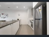https://images.listonce.com.au/custom/160x/listings/29-newport-drive-mulgrave-vic-3170/327/01950327_img_08.jpg?uwQM-paLYnY