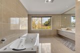 https://images.listonce.com.au/custom/160x/listings/29-packham-crescent-glen-waverley-vic-3150/175/00304175_img_08.jpg?4_tT_cPcxY0