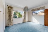 https://images.listonce.com.au/custom/160x/listings/29-peterleigh-grove-essendon-vic-3040/264/01751264_img_15.jpg?dTfe9dZXjVQ