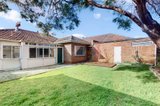 https://images.listonce.com.au/custom/160x/listings/29-peterleigh-grove-essendon-vic-3040/264/01751264_img_17.jpg?oDuTwvxU6y0