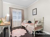 https://images.listonce.com.au/custom/160x/listings/29-plumer-street-croydon-vic-3136/756/01525756_img_07.jpg?GFUnEsbO1aU