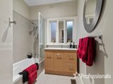 https://images.listonce.com.au/custom/160x/listings/29-plumer-street-croydon-vic-3136/756/01525756_img_08.jpg?6vGL9SED5CQ