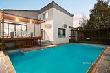 https://images.listonce.com.au/custom/160x/listings/29-price-street-essendon-vic-3040/002/01700002_img_14.jpg?OVRDno7DxNw