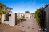 https://images.listonce.com.au/custom/160x/listings/29-ridley-street-blairgowrie-vic-3942/716/01854716_img_01.jpg?ZkimGpwR-is