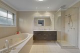 https://images.listonce.com.au/custom/160x/listings/29-schafter-drive-doncaster-east-vic-3109/588/00141588_img_08.jpg?cUot-BSvoio