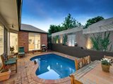 https://images.listonce.com.au/custom/160x/listings/29-scott-street-kew-vic-3101/374/00829374_img_06.jpg?HGFlmtKPXxU