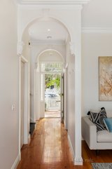 https://images.listonce.com.au/custom/160x/listings/29-sercombe-grove-hawthorn-vic-3122/803/00727803_img_06.jpg?uBRxjzWg0gs