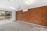 https://images.listonce.com.au/custom/160x/listings/29-sheffield-street-eltham-vic-3095/746/01740746_img_02.jpg?q8B5Nkvtglg