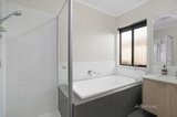 https://images.listonce.com.au/custom/160x/listings/29-silver-leaf-way-winter-valley-vic-3358/263/01674263_img_07.jpg?gxjS22kjwGI