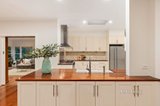 https://images.listonce.com.au/custom/160x/listings/29-smith-avenue-croydon-vic-3136/306/01723306_img_07.jpg?eYQk-bC65h8