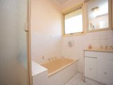 https://images.listonce.com.au/custom/160x/listings/29-smithdene-avenue-ringwood-east-vic-3135/134/00620134_img_05.jpg?tpgx3zkhfaE