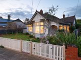 https://images.listonce.com.au/custom/160x/listings/29-south-crescent-northcote-vic-3070/537/00702537_img_15.jpg?Tf8TtcR0aJ0