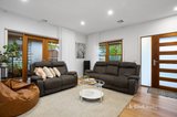 https://images.listonce.com.au/custom/160x/listings/29-storey-avenue-research-vic-3095/756/01990756_img_02.jpg?pHGQTirwNr8