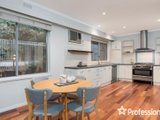 https://images.listonce.com.au/custom/160x/listings/29-swinburne-avenue-mooroolbark-vic-3138/978/01524978_img_07.jpg?RM5rcu__aS0