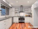 https://images.listonce.com.au/custom/160x/listings/29-swinburne-avenue-mooroolbark-vic-3138/978/01524978_img_08.jpg?FmvQ1QdPguk