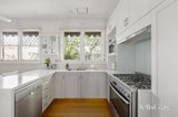 https://images.listonce.com.au/custom/160x/listings/29-tatong-road-brighton-east-vic-3187/702/01984702_img_06.jpg?Xr7qOb6zAvg
