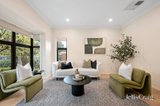 https://images.listonce.com.au/custom/160x/listings/29-thackeray-court-croydon-vic-3136/869/01922869_img_02.jpg?AUScNm4rfrE