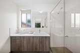 https://images.listonce.com.au/custom/160x/listings/29-the-eyrie-lilydale-vic-3140/661/01719661_img_08.jpg?Ujt0aIKs6Oo