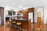 https://images.listonce.com.au/custom/160x/listings/29-valley-park-drive-mooroolbark-vic-3138/001/00771001_img_02.jpg?ZhDHspU9id8