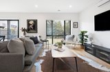 https://images.listonce.com.au/custom/160x/listings/29-westminster-drive-avondale-heights-vic-3034/044/01342044_img_04.jpg?6MEbLAdUFoo