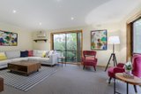 https://images.listonce.com.au/custom/160x/listings/29-withers-way-eltham-vic-3095/352/01032352_img_06.jpg?HtRRdliR7xk
