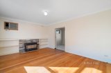https://images.listonce.com.au/custom/160x/listings/29-wood-street-nunawading-vic-3131/050/01705050_img_03.jpg?Duny-H6YeO8