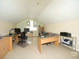 https://images.listonce.com.au/custom/160x/listings/291-melbourne-road-newport-vic-3015/988/01613988_img_04.jpg?kxY1wtqSyD4